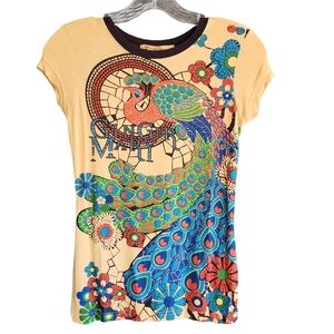 Ginger Mary Peacock Short Sleeve Graphic Tee. Yellow. Women's XS.